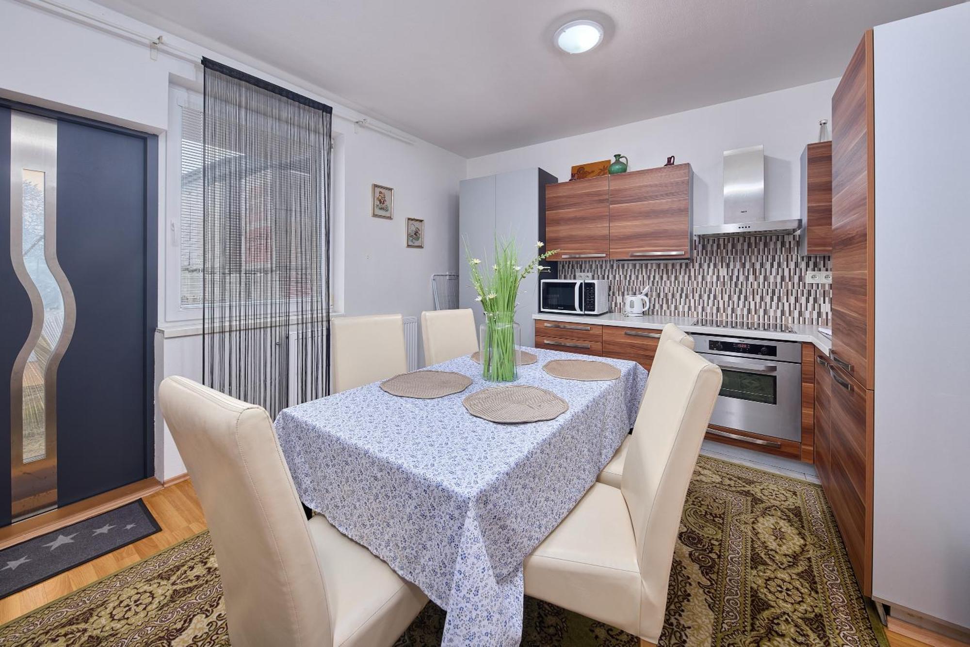 Cutie Apartment Братислава Экстерьер фото